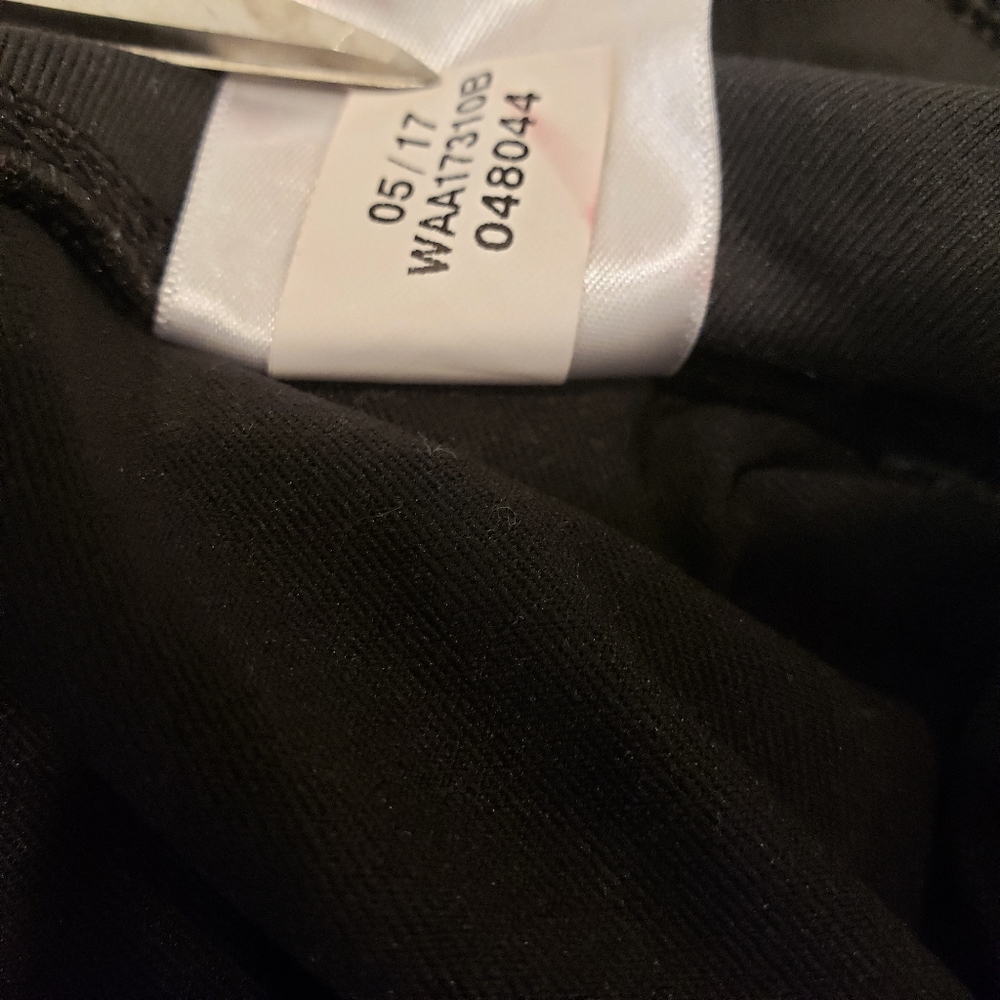 Reebok Printed Capri Leggings Small - Picture 11 of 15